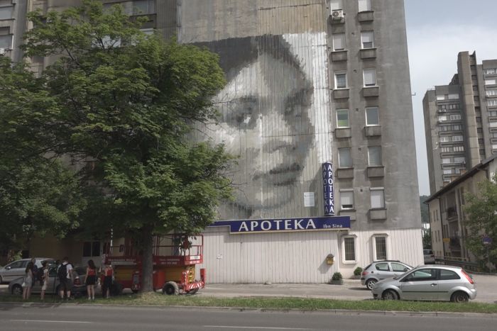 Zgrada u Rudarskoj ulici u Tuzli dobila mural koji pročišćava zrak